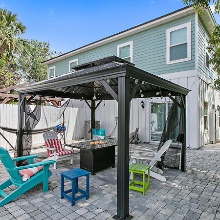 Few Steps To Ocean-4 Beach Cruisers & Free Parking & Private Backyard Jacksonville Beach Kültér fotó